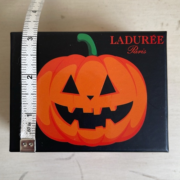 LADURÉE HALLOWEEN BOX - Picture 10 of 11